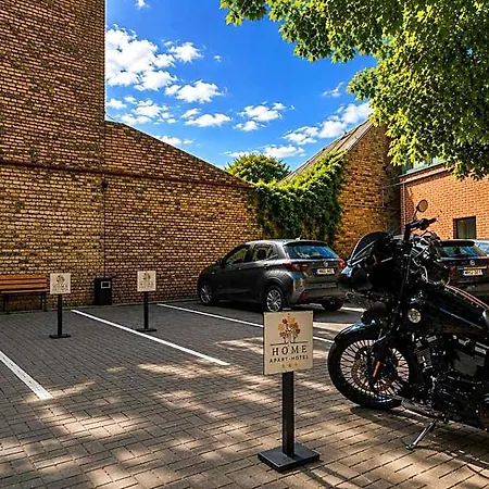 فندق Home Apart-Hotel Vilnius 3*