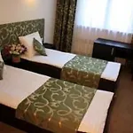 Home Apart-Hotel Vilnius Hotell 3*